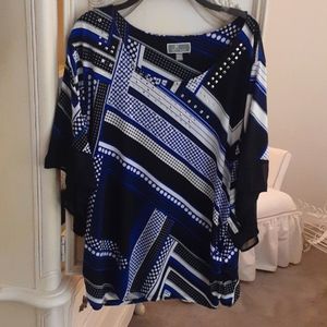 JM Collection Petite Geometric Top
